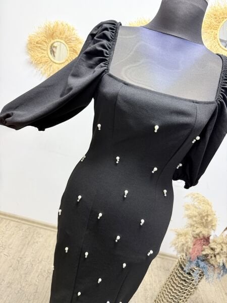 İnci detayli Elbise