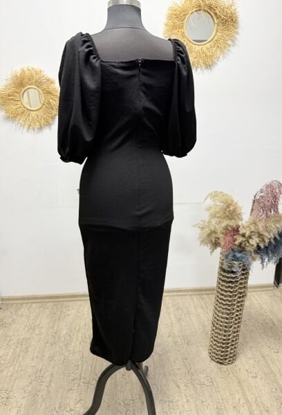 İnci detayli Elbise